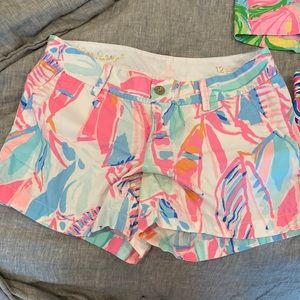 Lilly Pulitzer Callahan Short size 12, but fit like a 10( in my opinion )